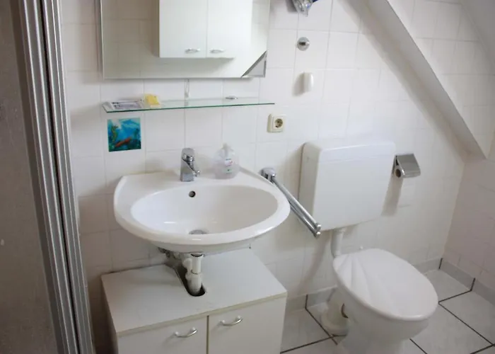 Zum Hirsch Am Bahnhof 호텔